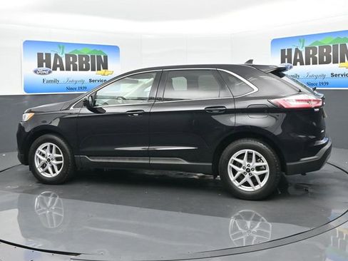 Used 2024 Ford Edge SEL image 3