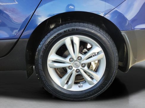 Used 2011 Hyundai Tucson GLS image 31