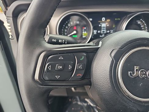 Used 2023 Jeep Wrangler Unlimited w/ Cold Weather Group image 16