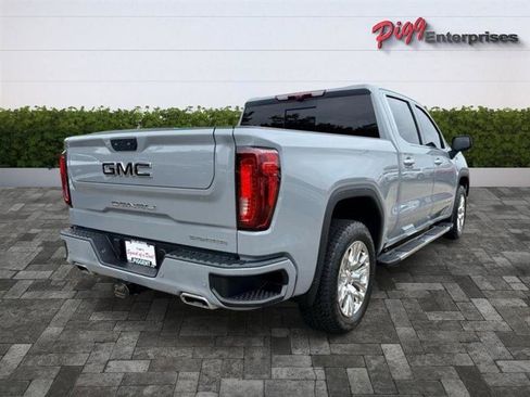 Used 2025 GMC Sierra 1500 Denali w/ Technology Package AWD/4WD image 9
