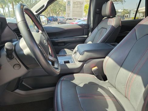 Used 2023 Ford Expedition Limited image 23