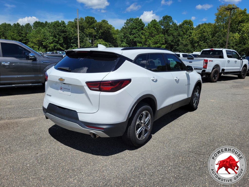 Used 2024 Chevrolet Blazer LT w/ Convenience Package FWD image 6