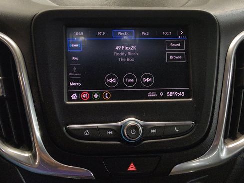 Used 2021 Chevrolet Equinox LT FWD image 25