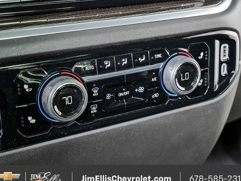 Certified 2026 Chevrolet Silverado 1500 RST AWD/4WD image 16