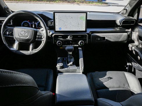 Used 2025 Toyota 4Runner Limited image 29