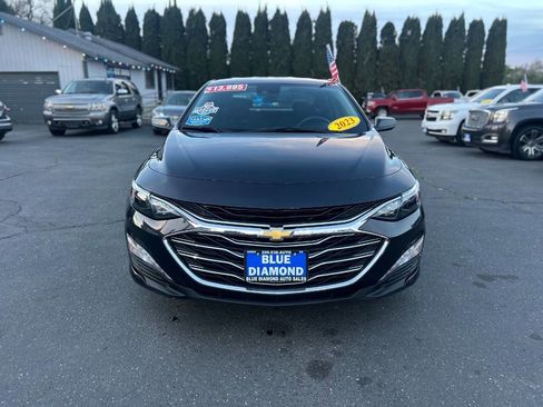 Used 2023 Chevrolet Malibu LT image 3