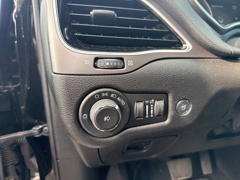 Used 2021 Jeep Cherokee Limited w/ Elite Package image 28
