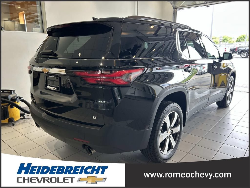 Certified 2023 Chevrolet Traverse LT w/ LT Premium Package AWD/4WD image 4