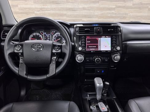 Used 2022 Toyota 4Runner TRD Off-Road Premium image 2