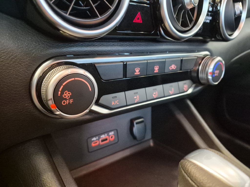 Certified 2023 Nissan Sentra SV FWD image 31