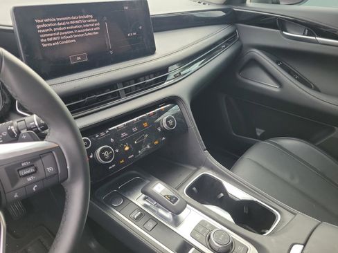 Certified 2025 INFINITI QX60 Pure image 25