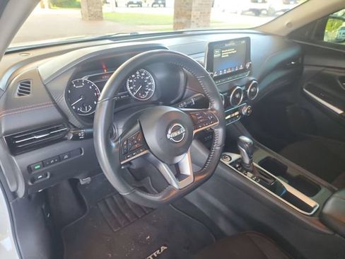 Used 2024 Nissan Sentra SR FWD image 9