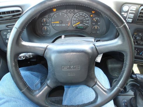 Used 2001 GMC Jimmy SLE AWD/4WD image 14