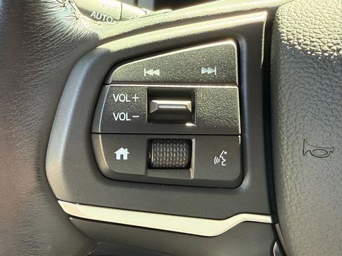 Used 2025 Honda Ridgeline Sport image 17