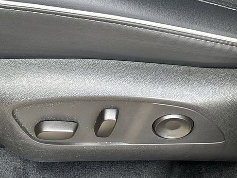 Used 2025 Buick Enclave Sport Touring FWD image 26