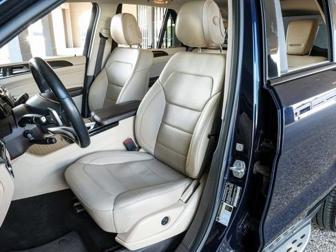 Used 2017 Mercedes-Benz GLE 43 AMG 4MATIC w/ Premium 2 Package image 38