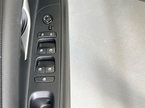 Used 2023 Hyundai Elantra SEL w/ Convenience Package FWD image 18