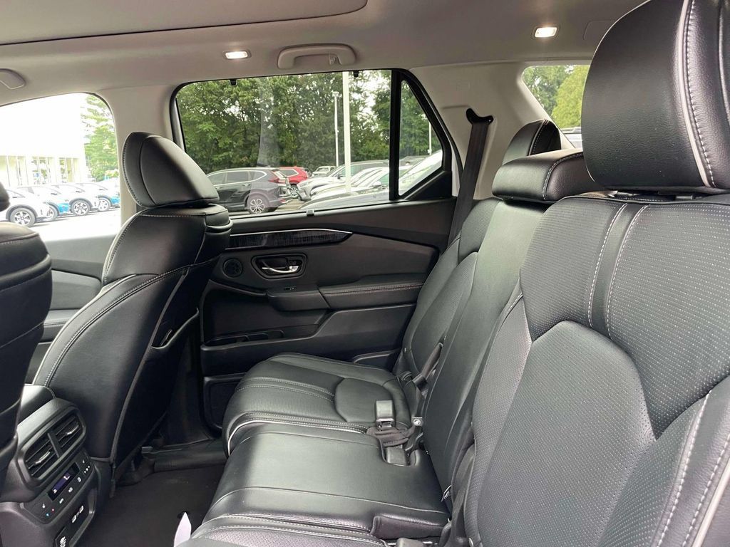 Certified 2023 Honda Pilot Elite image 10
