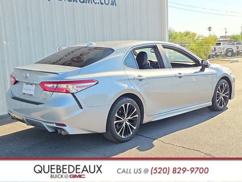 Used 2020 Toyota Camry SE w/ Convenience Package FWD image 7