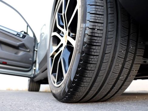 Used 2021 Porsche Cayenne image 84