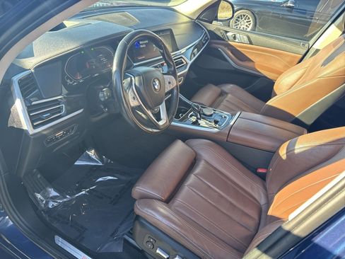 Used 2021 BMW X7 xDrive40i w/ Premium Package image 10