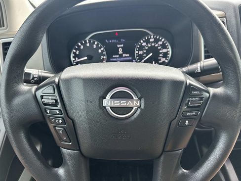 Used 2022 Nissan Frontier SV w/ Technology Package AWD/4WD image 33