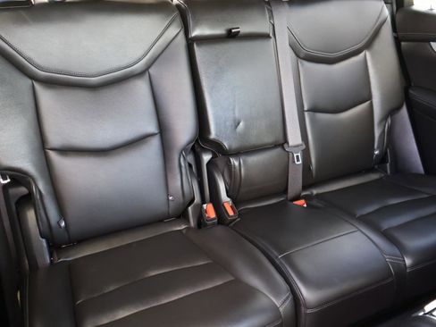 Used 2023 Cadillac XT6 Luxury image 25