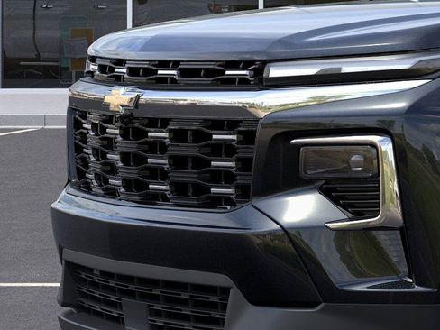 New 2026 Chevrolet Traverse LT w/ Driver Confidence Package AWD/4WD image 13
