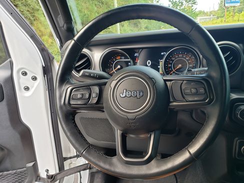 Used 2021 Jeep Wrangler Unlimited Sport w/ Sun And Sound Package image 11