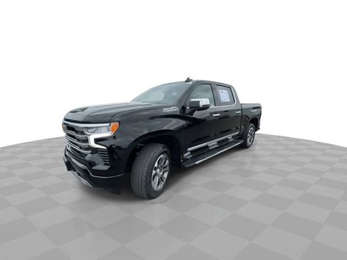 Used 2023 Chevrolet Silverado 1500 High Country w/ Technology Package AWD/4WD image 4