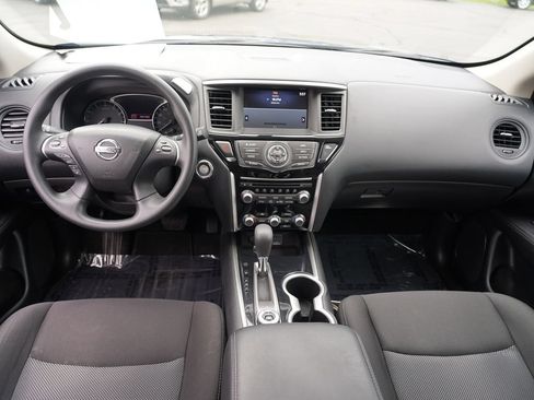 Used 2020 Nissan Pathfinder S AWD/4WD image 26