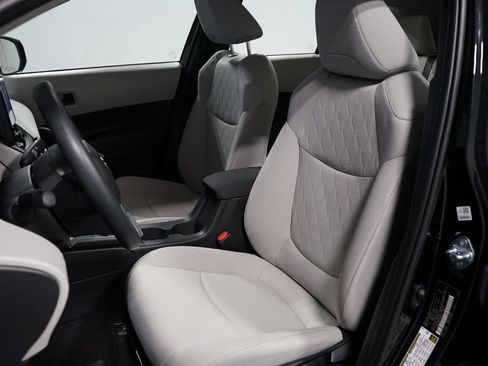 Certified 2026 Toyota Corolla Cross L FWD image 24