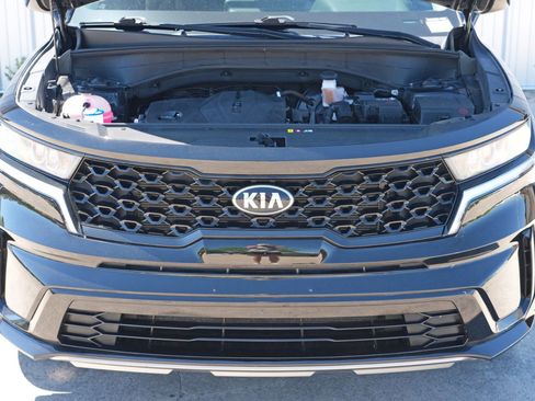 Used 2021 Kia Sorento S image 7