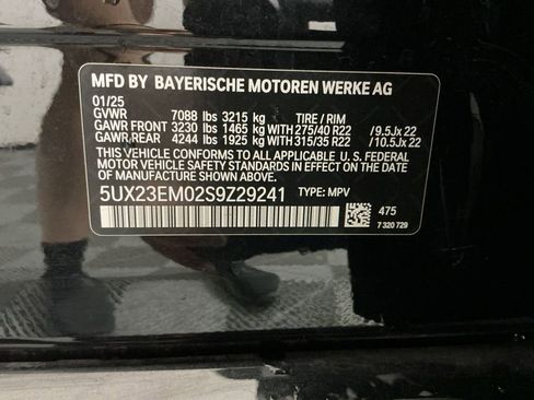 Certified 2025 BMW X7 xDrive40i AWD/4WD image 39