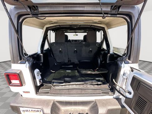 Used 2022 Jeep Wrangler Unlimited Sport AWD/4WD image 28