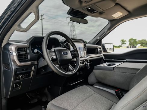 Used 2025 Ford F150 XL image 33