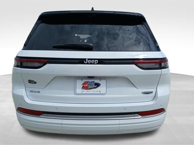 New 2027 Jeep Grand Cherokee Summit w/ Adv Protech Group IV AWD/4WD image 4