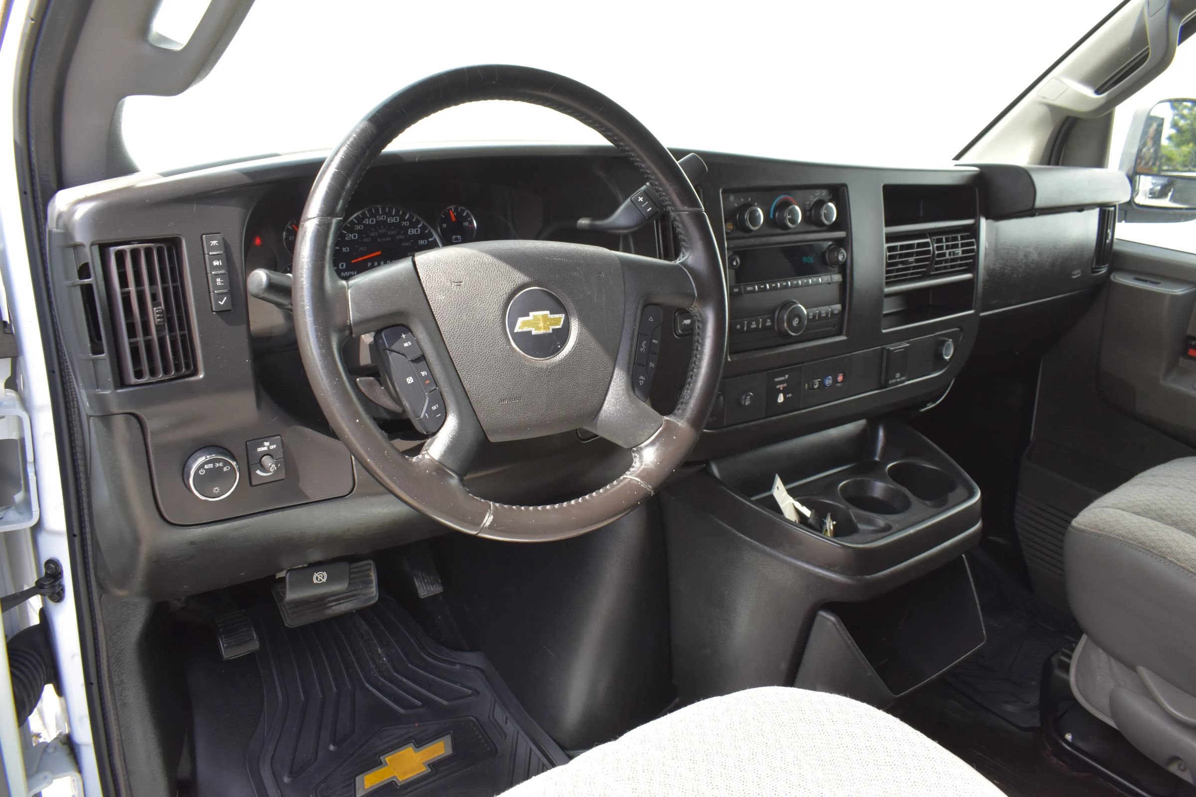 Used 2021 Chevrolet Express 2500 Extended w/ Driver Convenience Package RWD image 39