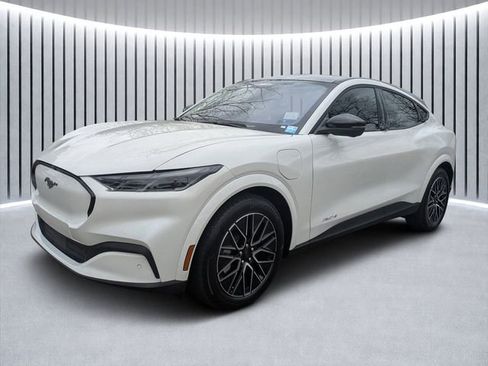 New 2026 Ford Mustang Mach-E Premium image 7