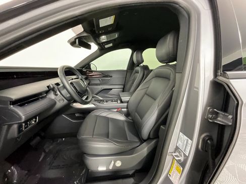 Used 2025 Lincoln Nautilus Premier w/ Jet Appearance Package image 14