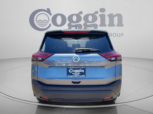 Used 2021 Nissan Rogue S FWD image 4