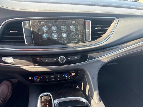 Used 2019 Buick Enclave Essence FWD image 15