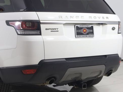 Used 2016 Land Rover Range Rover Sport SE image 23