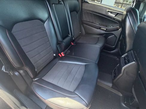 Used 2020 Ford Edge ST-Line w/ Cold Weather Package AWD/4WD image 15