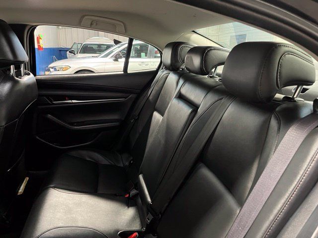 Used 2024 MAZDA MAZDA3 s FWD image 19