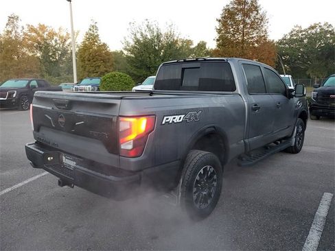 Used 2020 Nissan Titan PRO-4X image 4