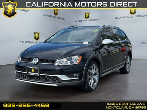 Used 2017 Volkswagen Golf Alltrack SEL image 1
