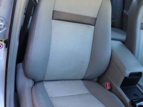 Used 2012 Toyota Camry XLE FWD image 37