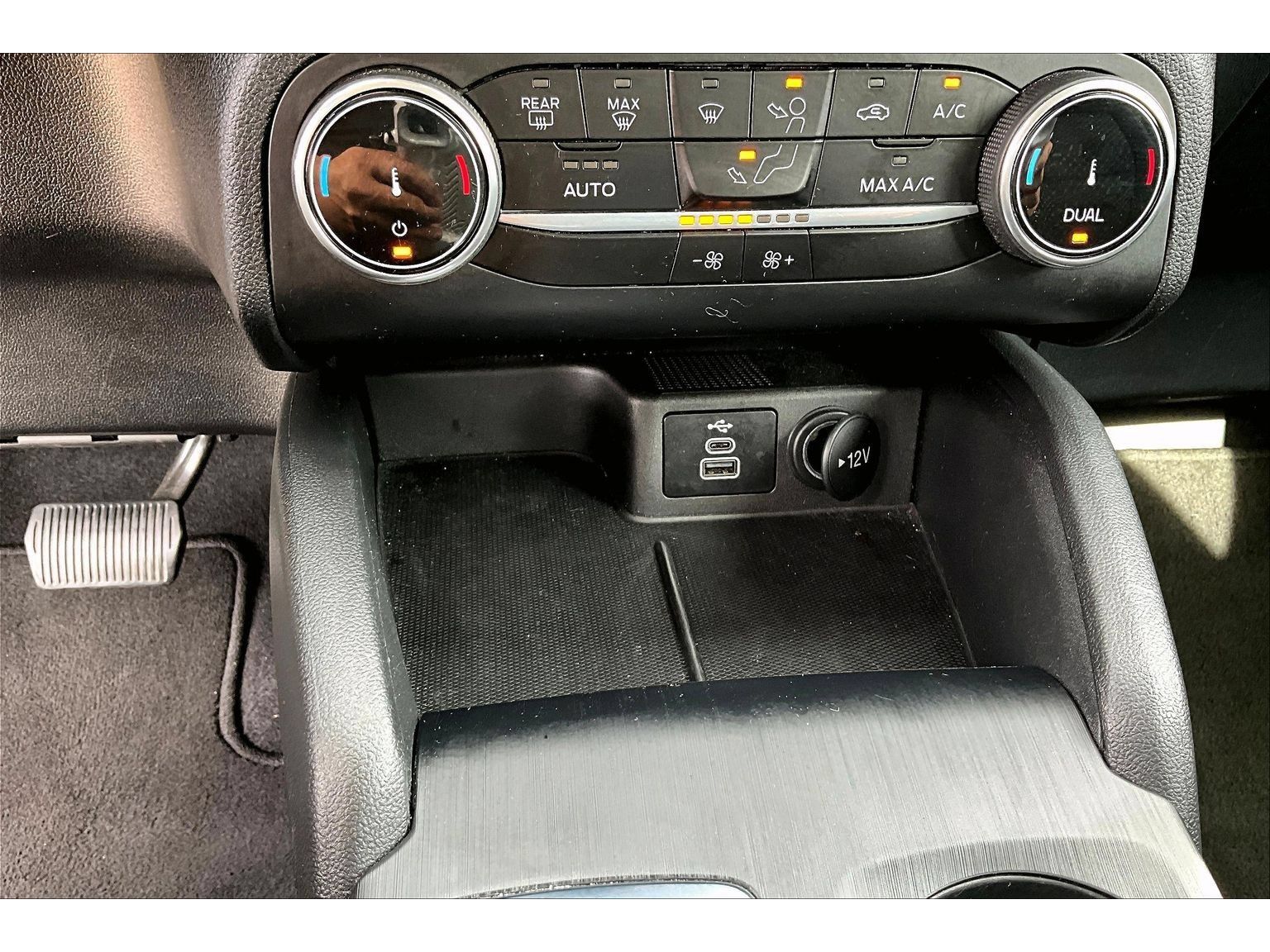 Used 2025 Ford Escape Active AWD/4WD image 26