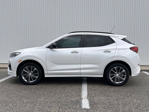 Used 2021 Buick Encore GX Select w/ Sport Touring Package AWD/4WD image 3